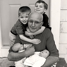 Einar Gustafson and grandchildren